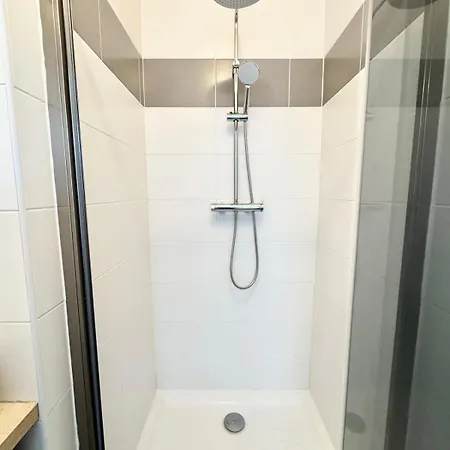 Daire Elegant T2 - Les Pieds Dans L'eau